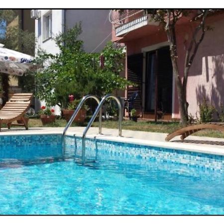 Olive Tree Apartments Rovigno Esterno foto