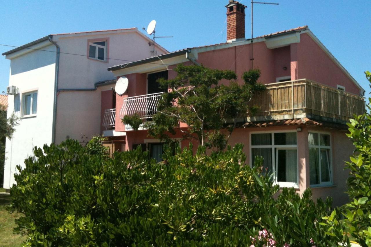 Olive Tree Apartments Rovigno Esterno foto