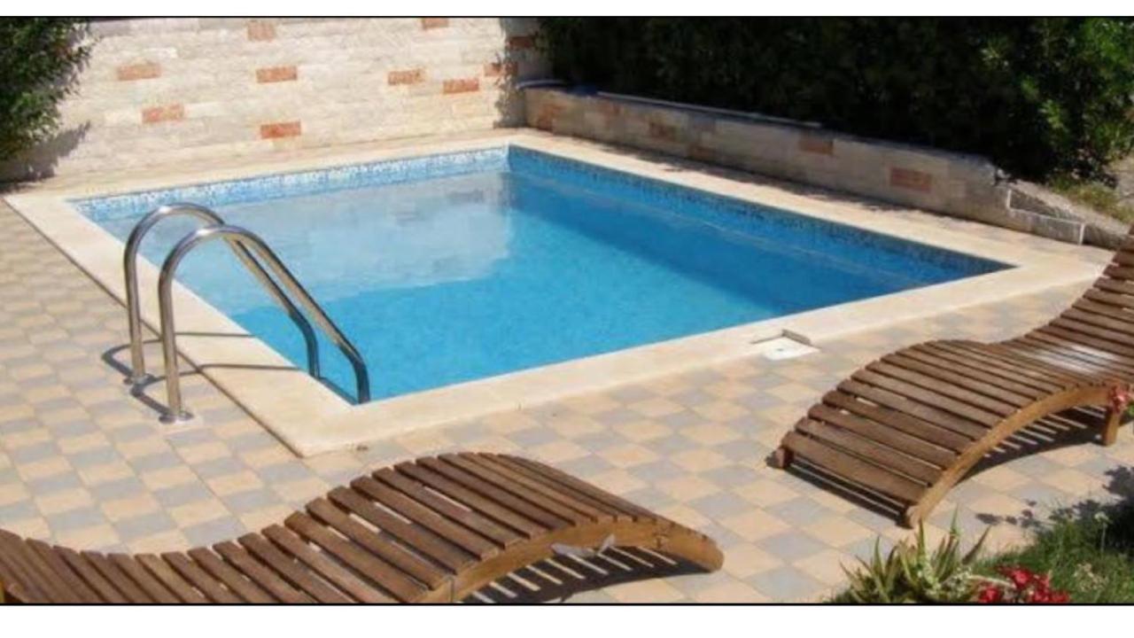 Olive Tree Apartments Rovigno Esterno foto