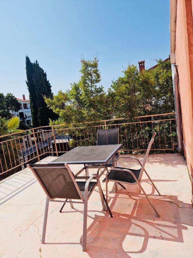 Olive Tree Apartments Rovigno Esterno foto